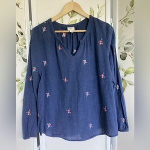 💗 St. John’s Bay long sleeve top chambray floral denim cotton blouse EUC